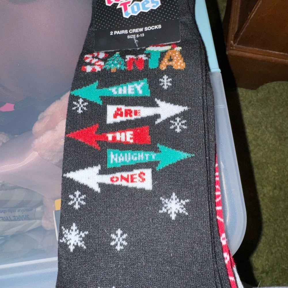 Twisted Toes Black Holiday Crew Socks with Festive Arrows